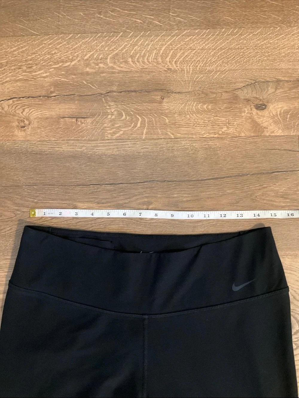 Nike Dri-Fit black capri Leggings, L